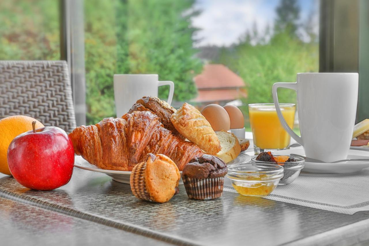 Hotel Restaurant La Verperie Sarlat-la-Caneda Ngoại thất bức ảnh