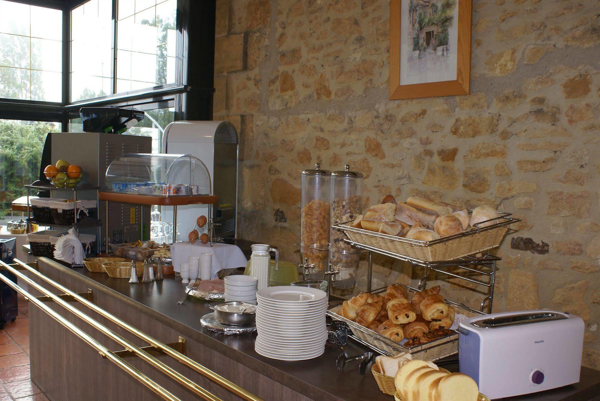 Hotel Restaurant La Verperie Sarlat-la-Caneda Ngoại thất bức ảnh